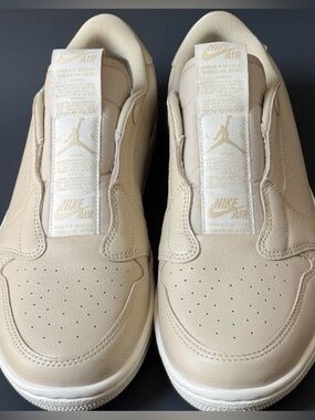 Nike Air Jordan 1 Retro Low Slip On US Women 12 Fits Men
10.5 Desert Khaki Cream